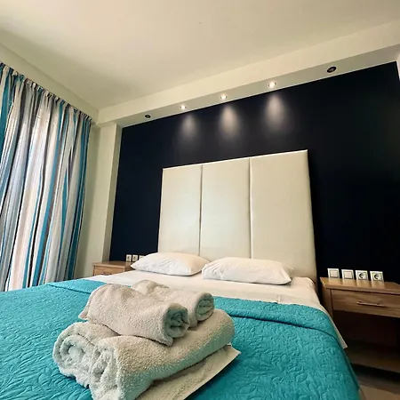 Crystal Blue Lägenhet *