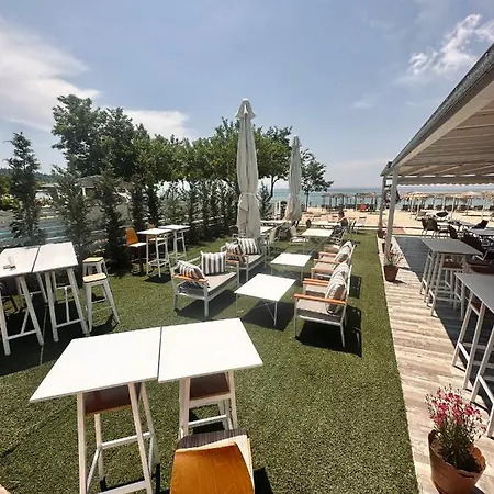 Crystal Blue 아파트 *