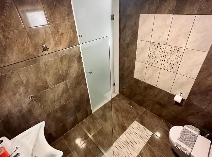 Crystal Blue Apartment *