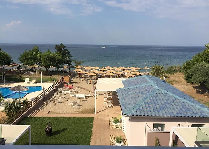 Crystal Blue Apartment Potos