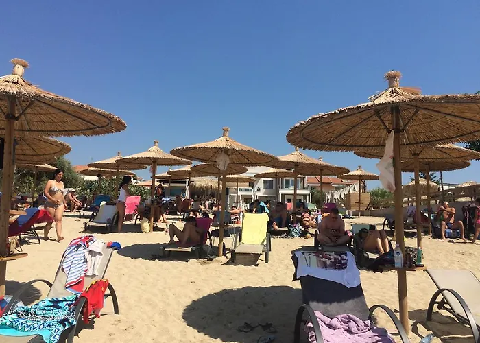 Crystal Blue Apartment Potos